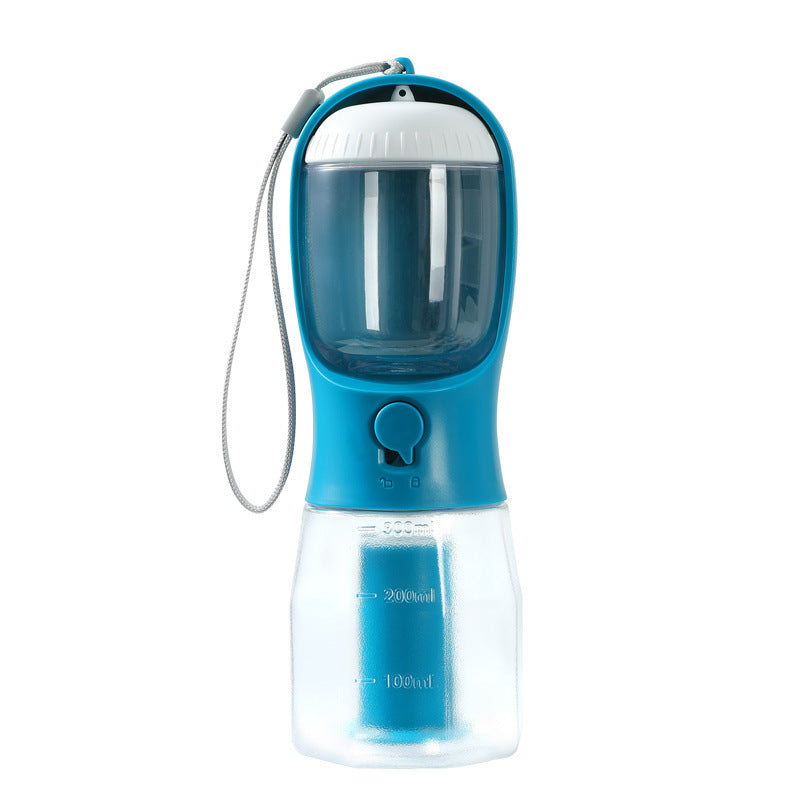 Bouteille multifonctionnel pour chien 3 en 1 (nourriture, eau, sacs a déchets)