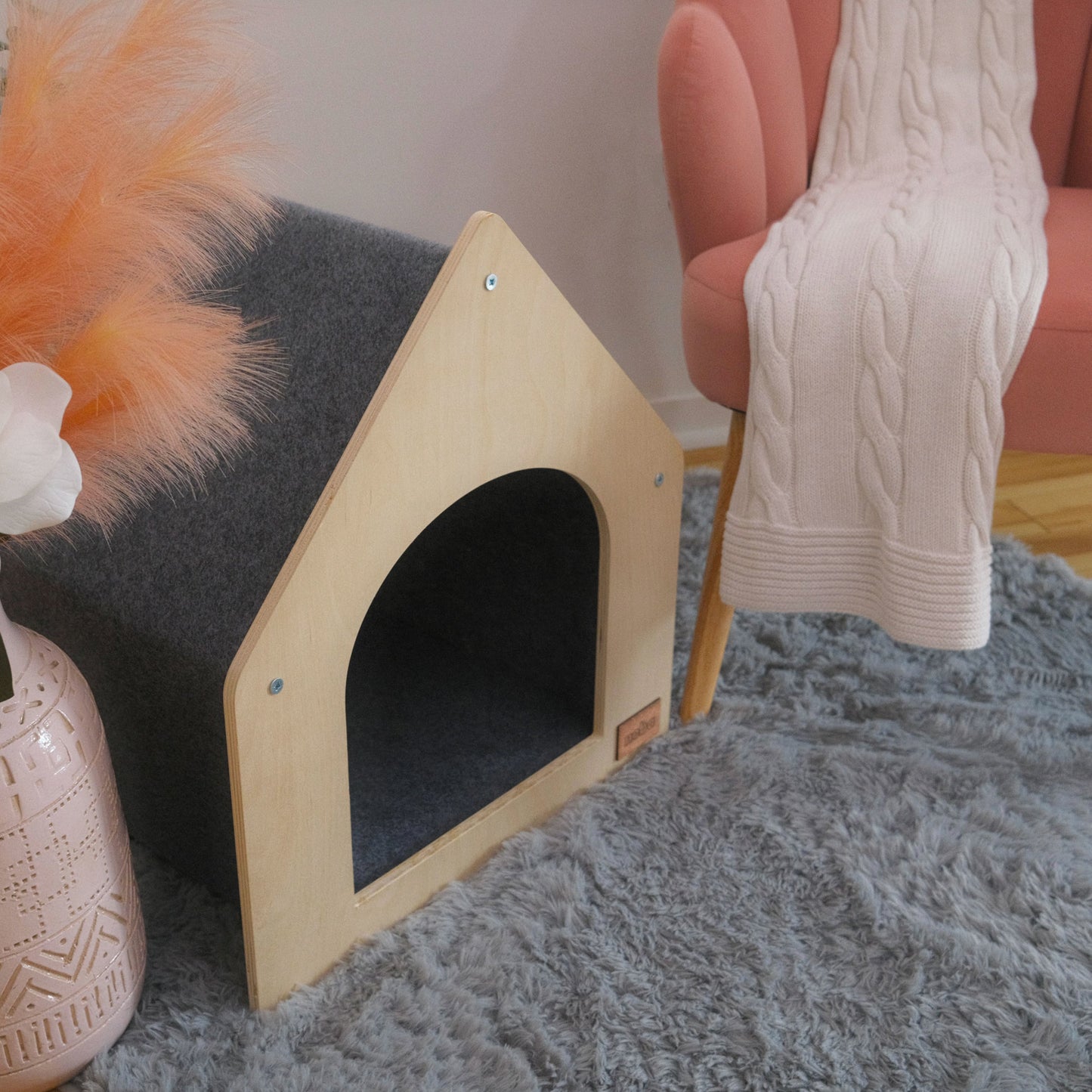 Noba Cottage – Maison Griffoir pour Chat | Bois Canadien & Tapis Ultra Résistant